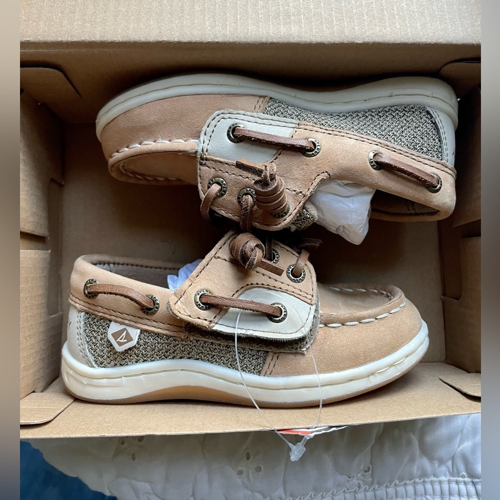 Toddler Sperry’s size 7